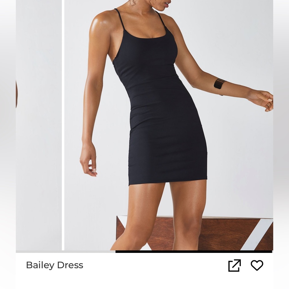 Fabletics Bailey Dress- Open Keyhole Back with built in bra